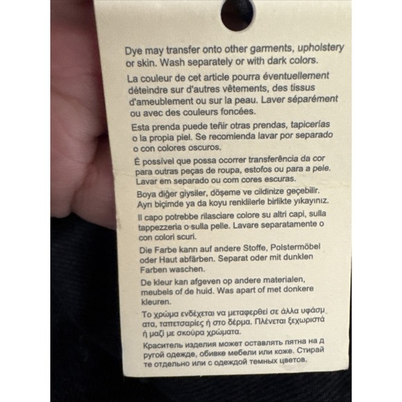 Levi's Women's 33 Baggy Dad Wide Leg Pleated Jeans Washed Black NWT - Picture 8 of 14